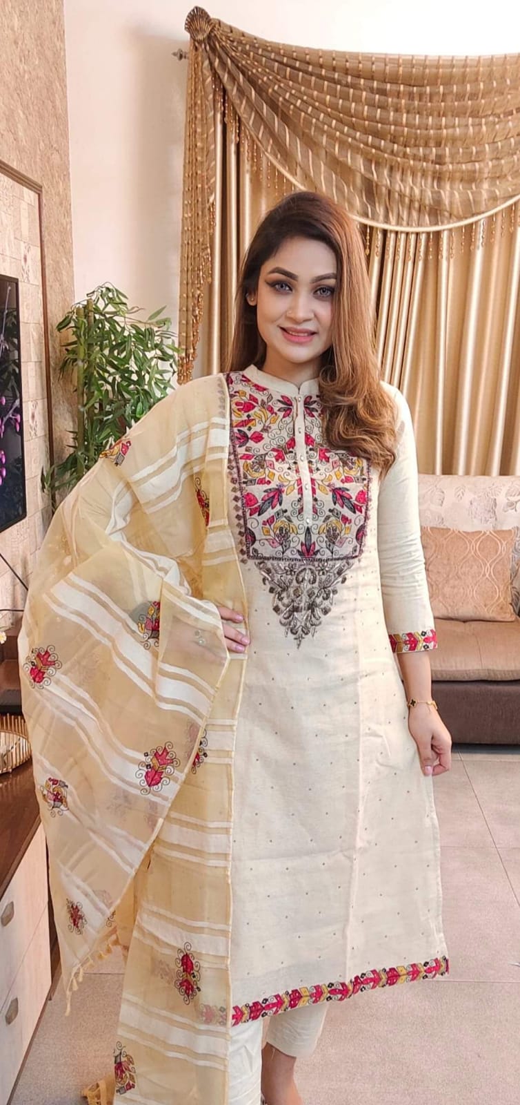 আনস্টিজ স্ক্রিন প্রিন্ট থ্রি-পিস