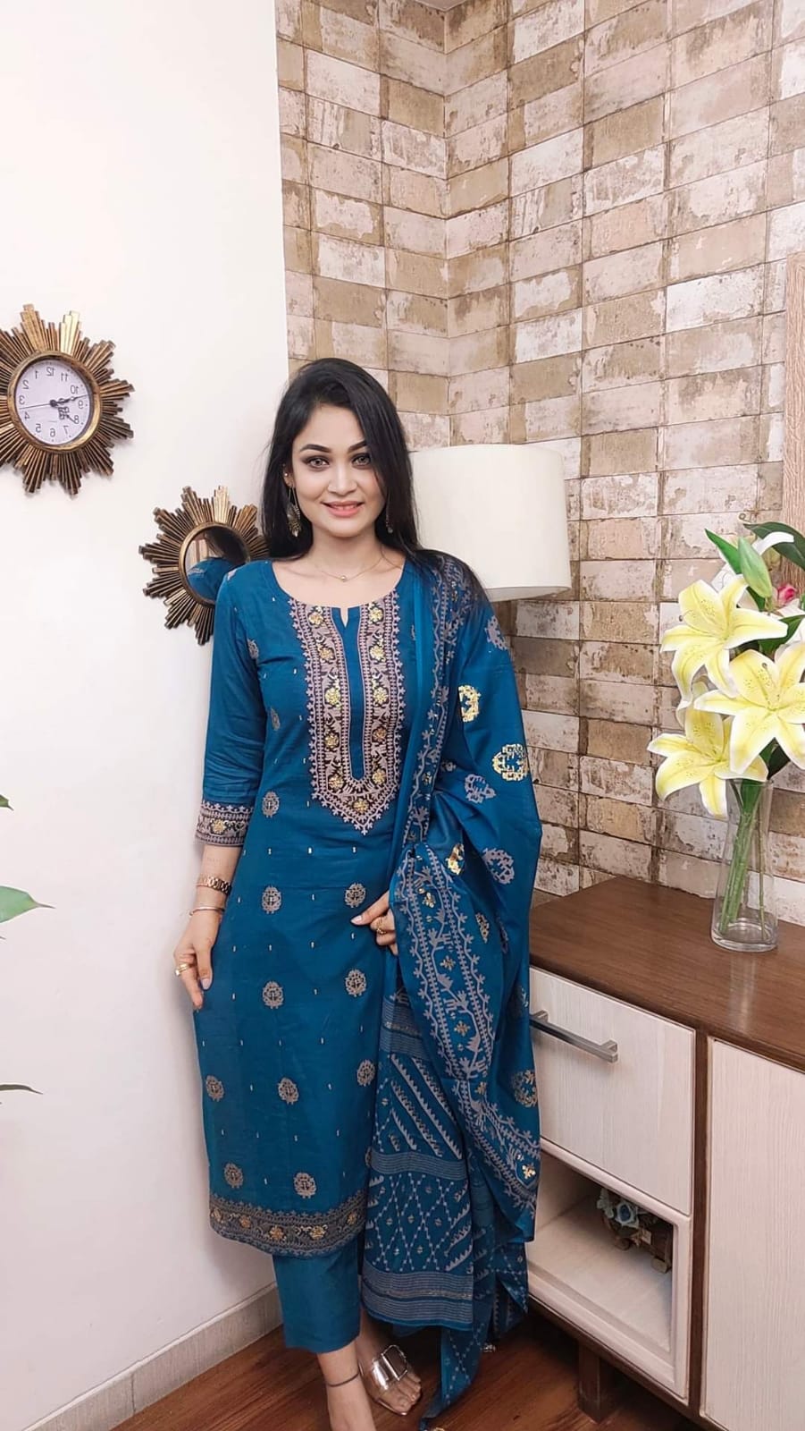 আনস্টিজ স্ক্রিন প্রিন্ট থ্রি-পিস