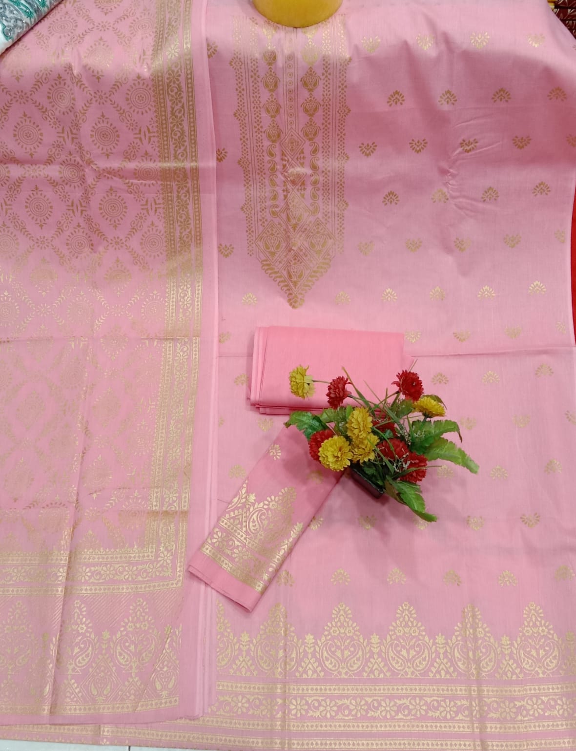 বুটিকস থ্রি পিস