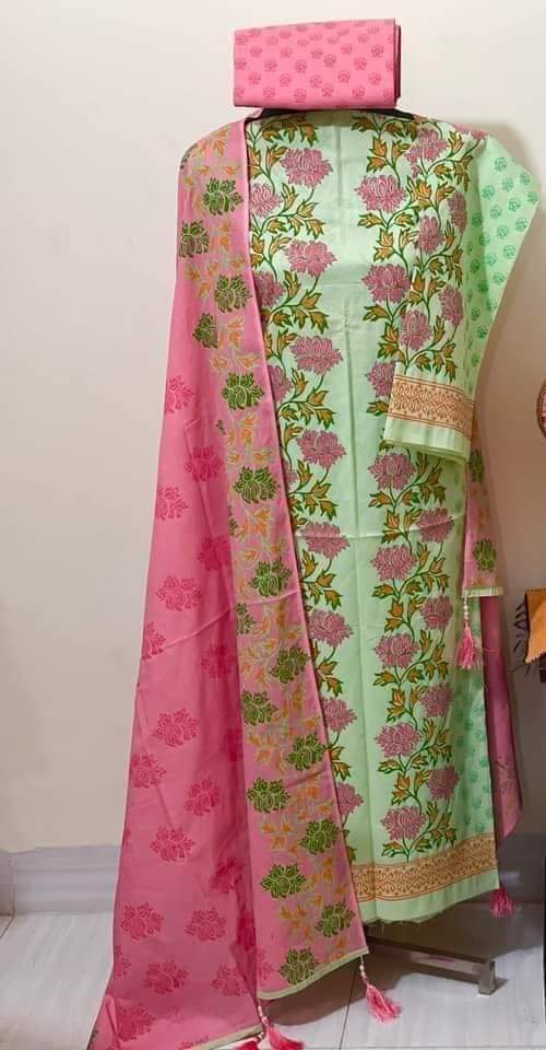 ব্লক প্রিন্ট থ্রি পিস