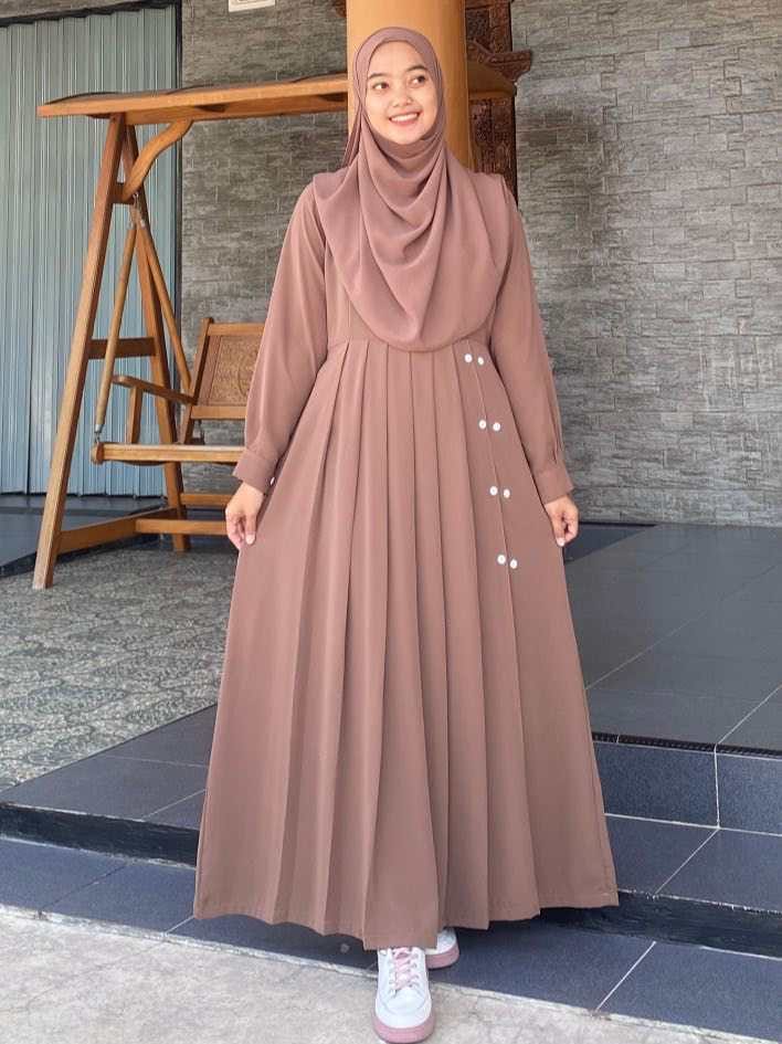 আনেয়া কুচি বোরকা সেট হিজাব সহ