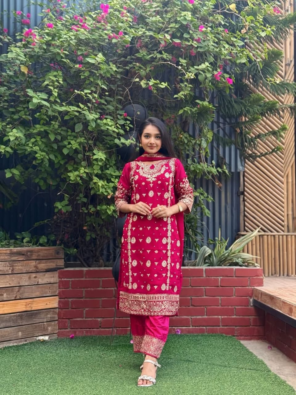 Pakistani inspire Three Piece