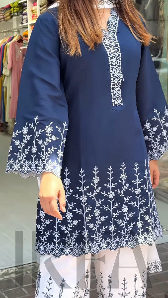 নরম সুতির সূচিকর্ম থ্রি পিস