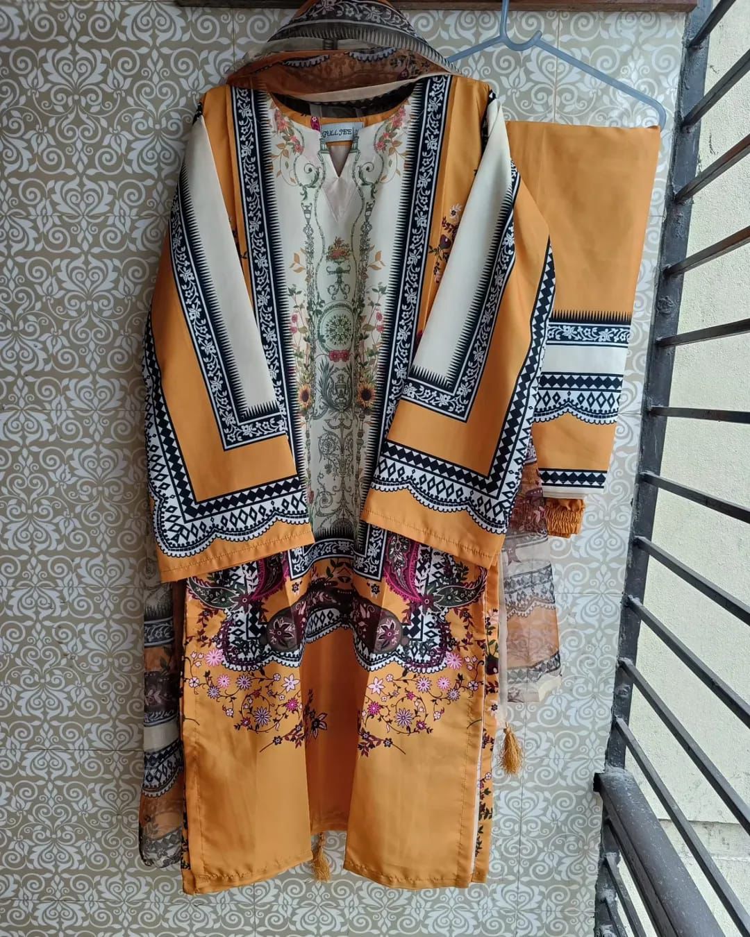 রেডিমেড পিওর দুবাই সিল্ক ডিজিটাল প্রিন্ট থ্রি পিস