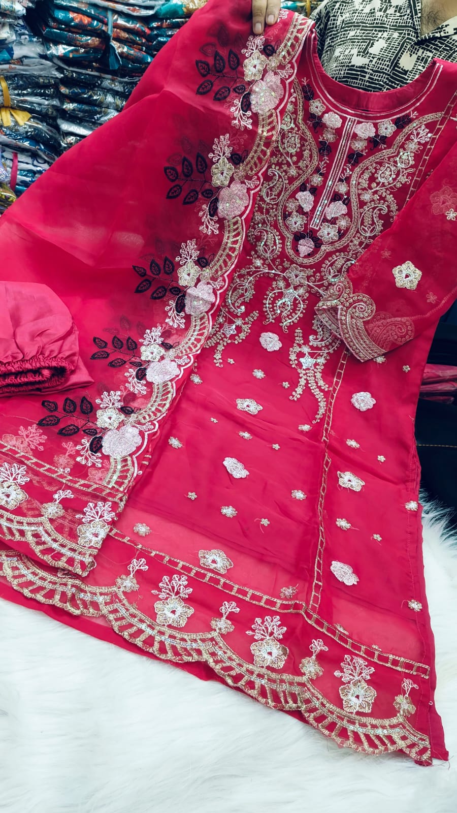 Pakistani Design 4-Piece Sada Bahar Tissue Set