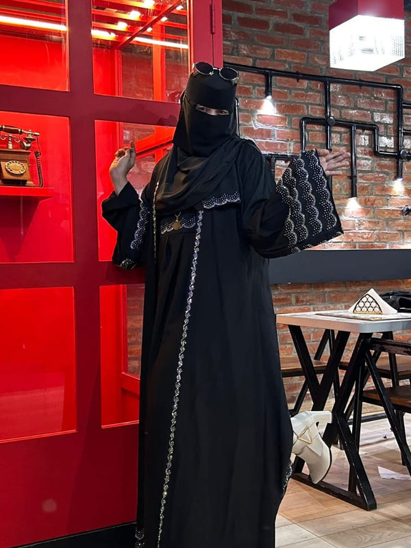 Abaya E Ramisha