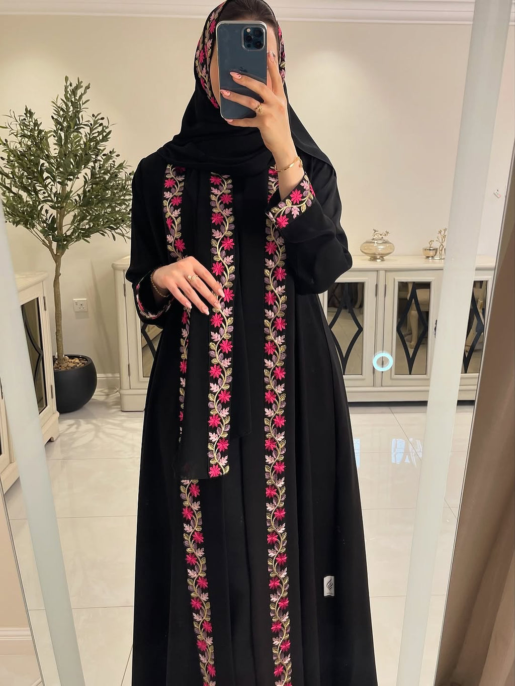 Dubai Stylish Abaya