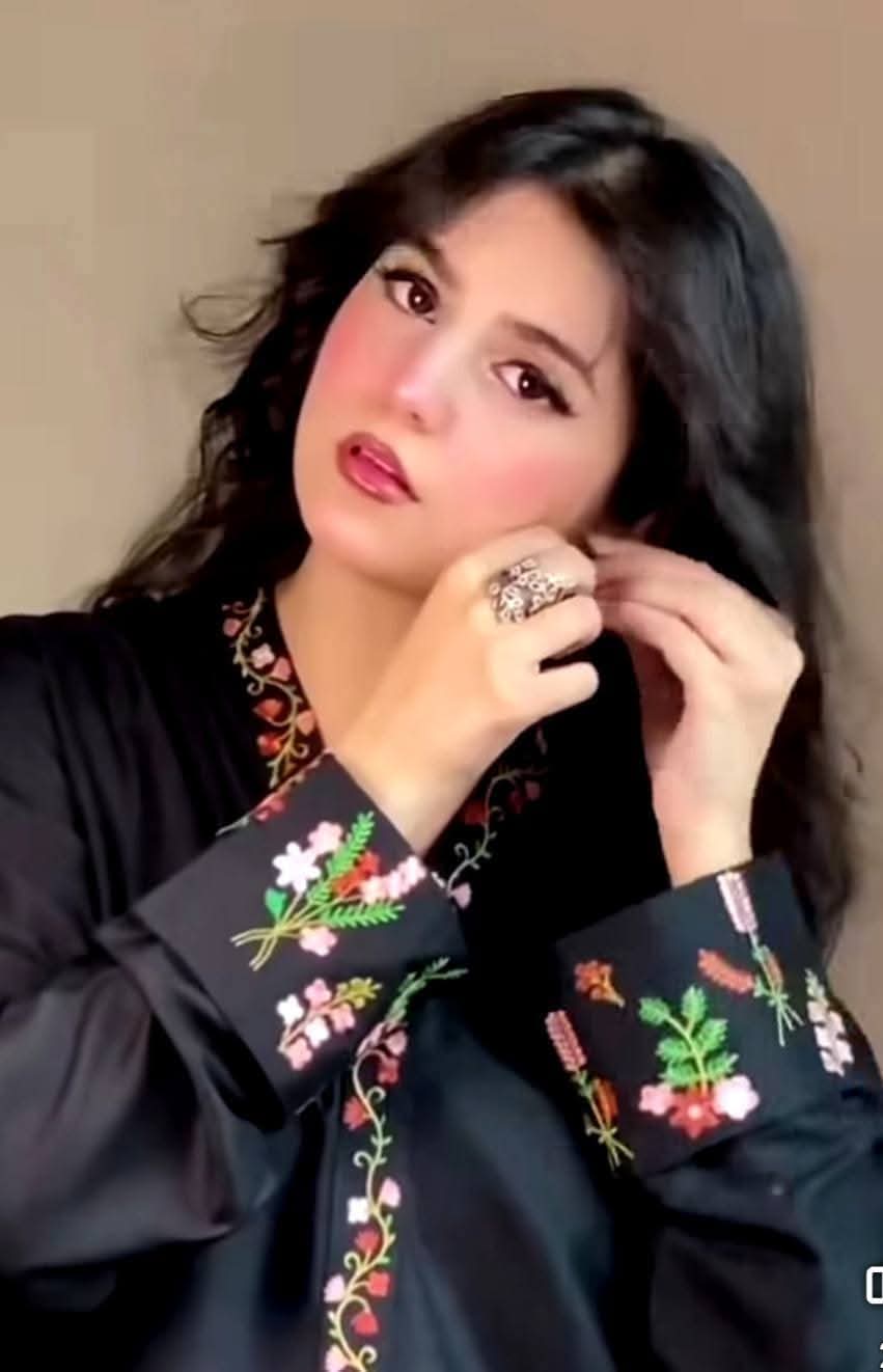 চেরি দুই পিস